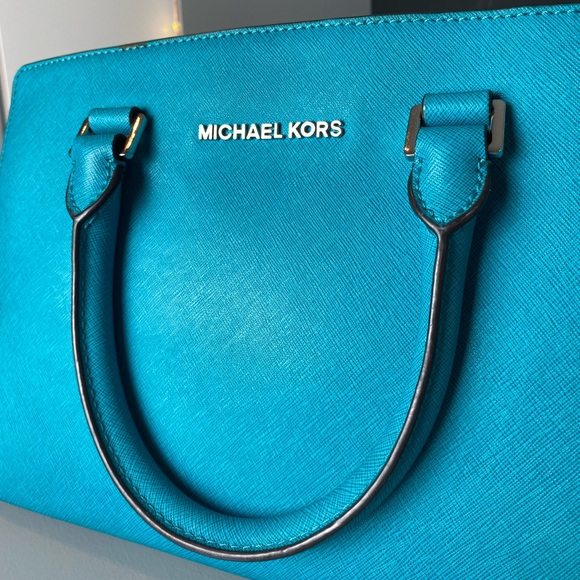 Michael Kors Crossbody Purse - Picture 3 of 15